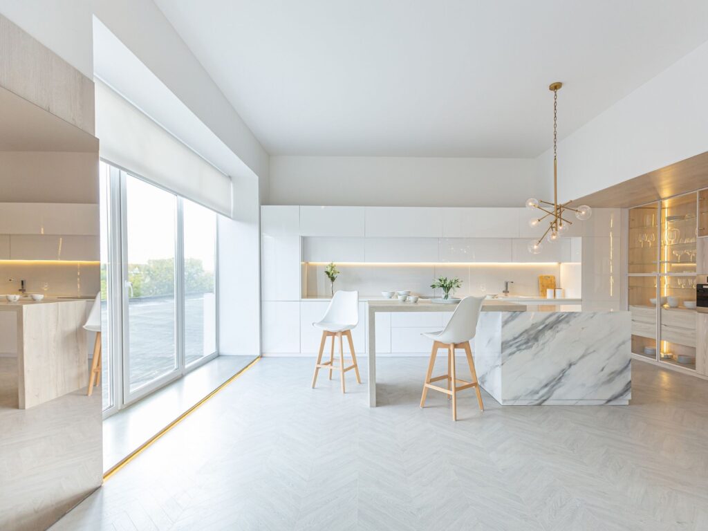 Helle und lichtdurchflutete Räume