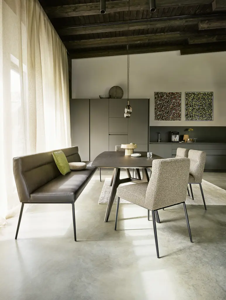 Schlichte aber exklusive Essgruppe im Esszimmer Schlichte aber exklusive Essgruppe im Esszimmer